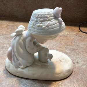 1991 “Friendship Grows When you Plant a Seed” Precious Moment